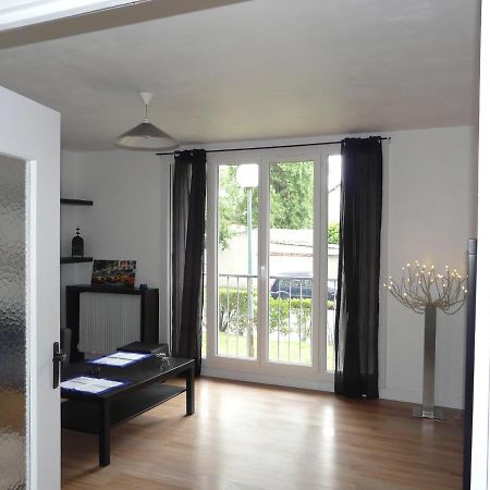 Agreable Appartement A Champigny Sur Marne Шампиньи-сюр-Марн Экстерьер фото